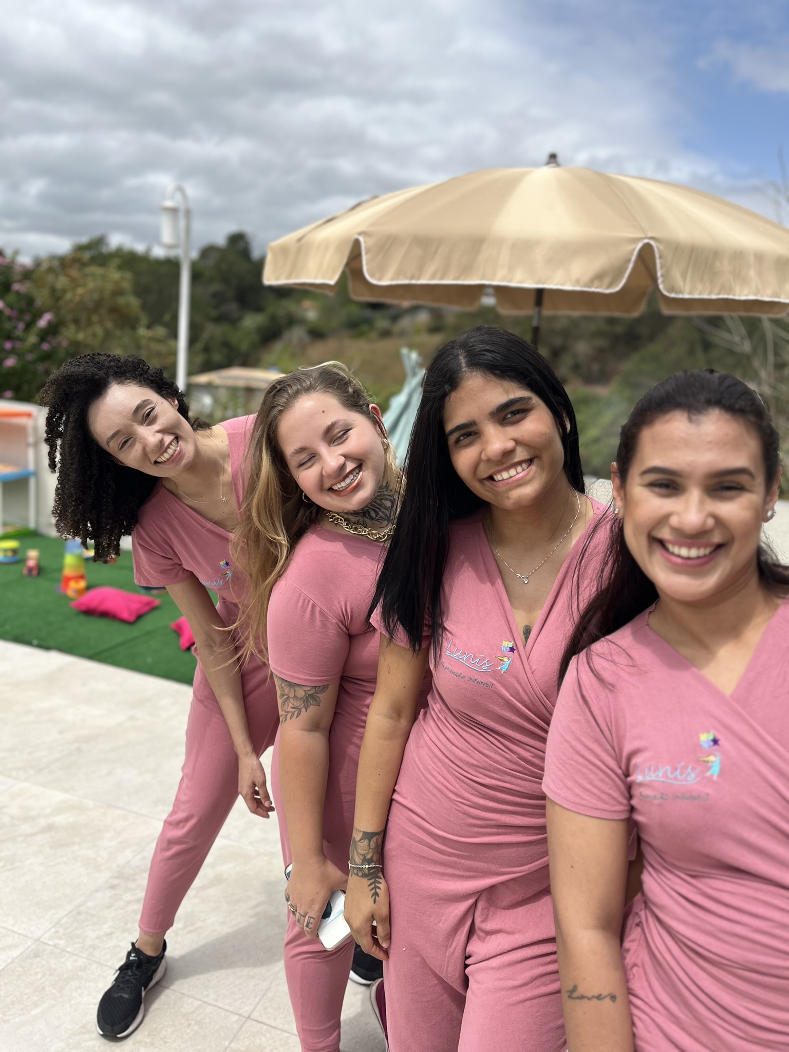 Equipe Lunis Recreação com crianças em evento